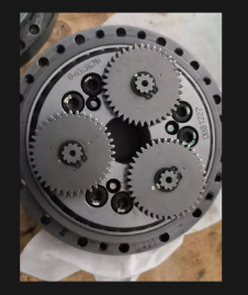 安川机器人减速机轴承室磨损维修